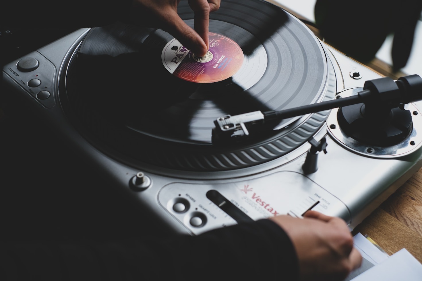 Bastidores da vida de um DJ